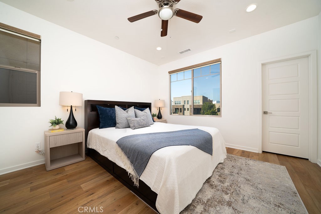 122 Cadence Property Photo 14
