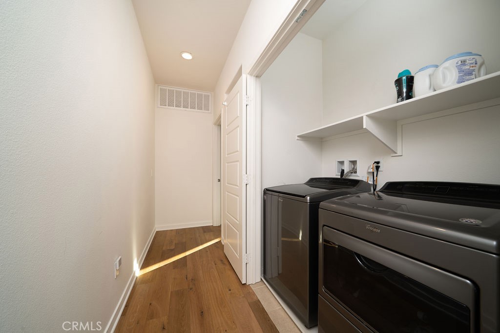 122 Cadence Property Photo 18