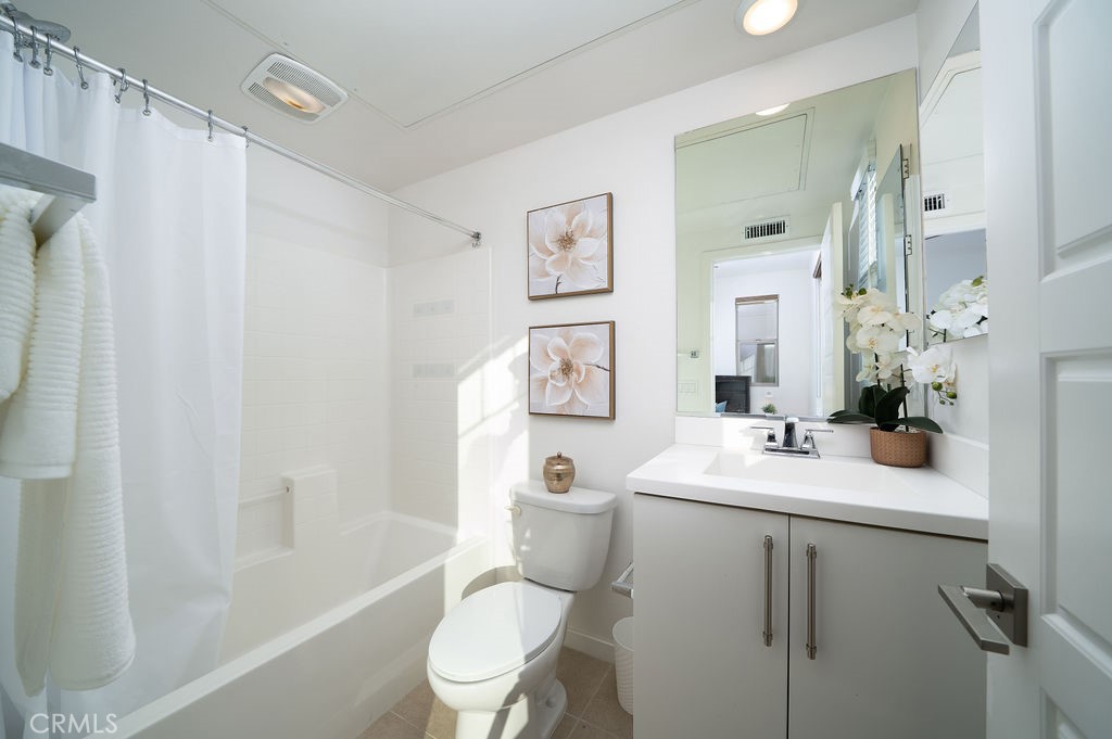 122 Cadence Property Photo 20
