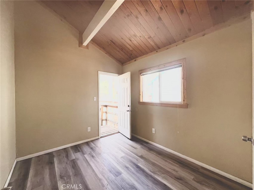 464 Los Angeles Property Photo 22
