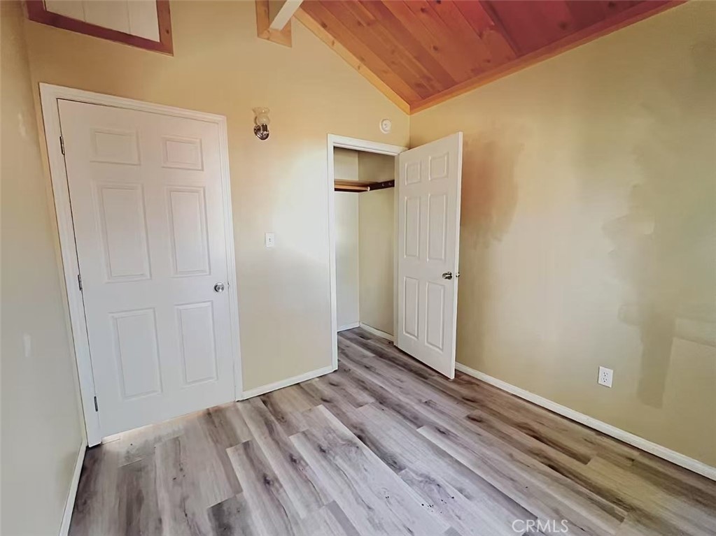 464 Los Angeles Property Photo 28