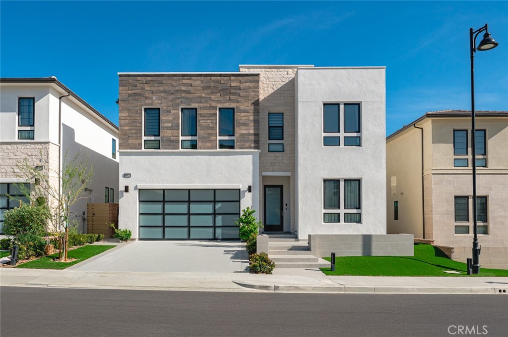 20526 W Overlook Court