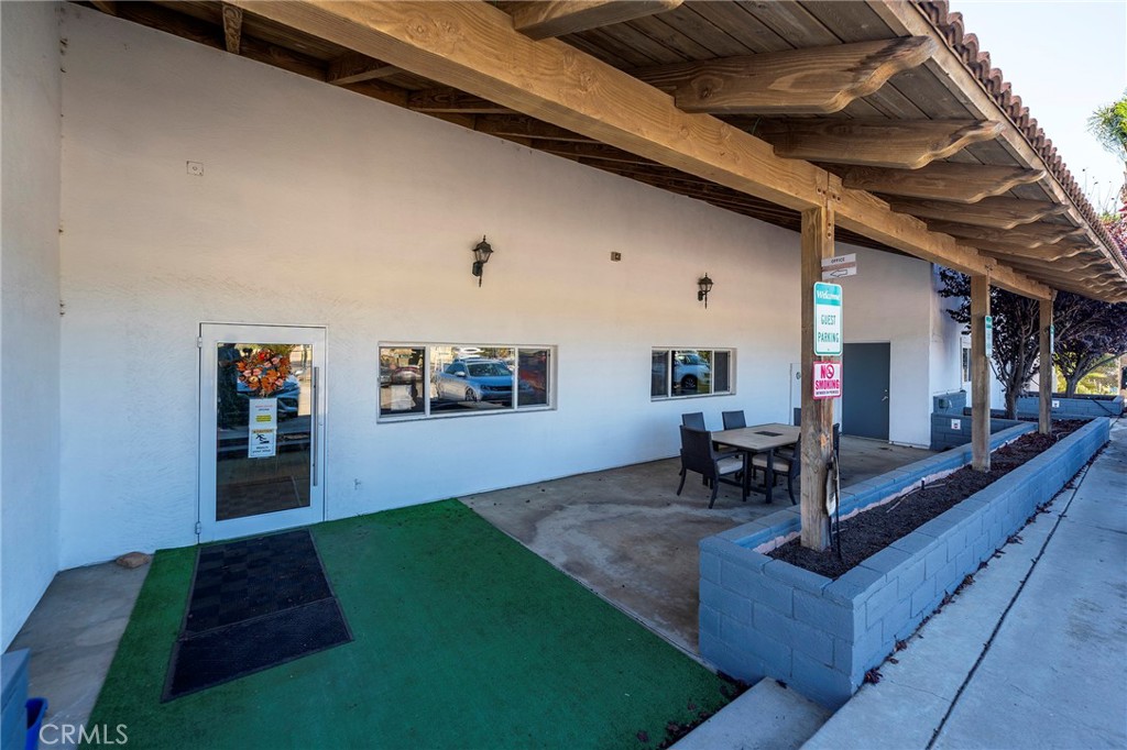 2075 N Twin Oaks Valley Road Property Photo 40