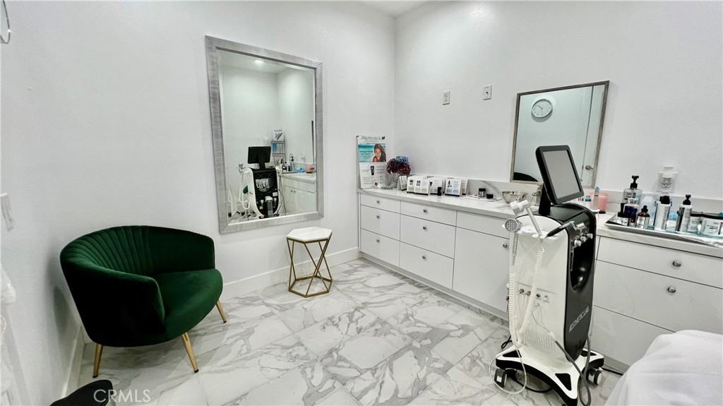 12372 Garden Grove Boulevard Property Photo 10