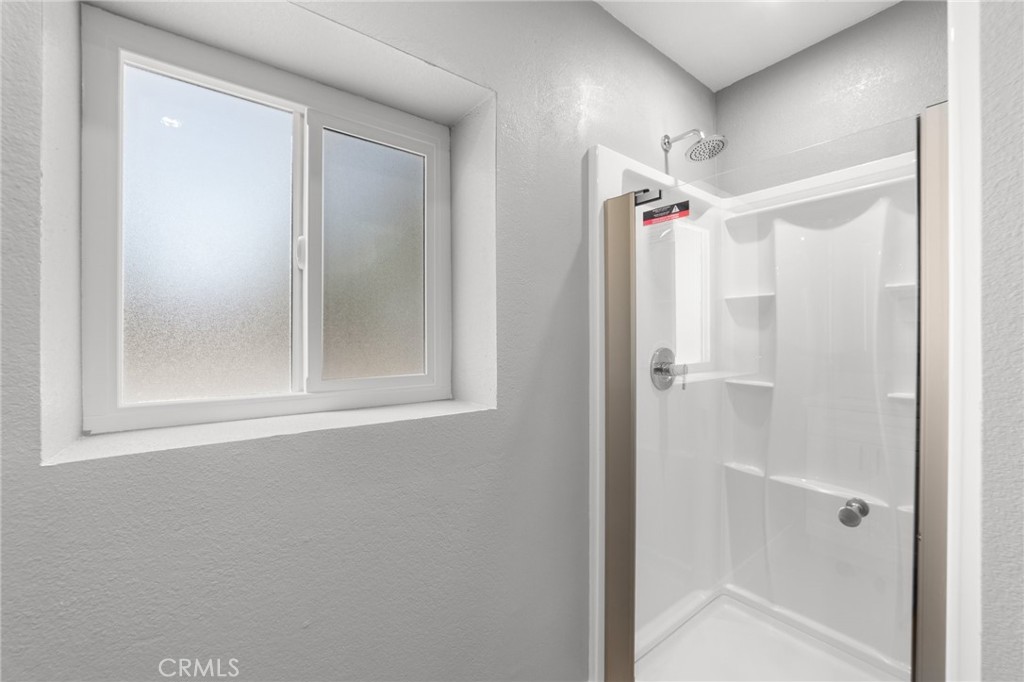 11343 1st Avenue Property Photo 13