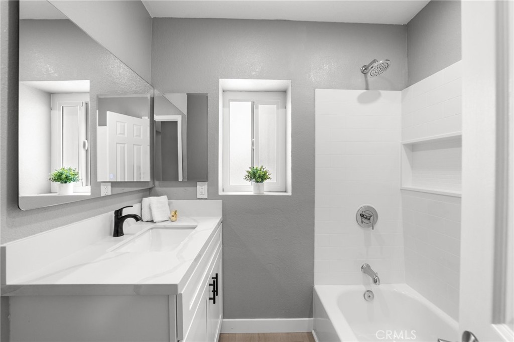 11343 1st Avenue Property Photo 16