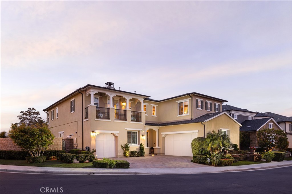 4461 Oceanridge Drive Property Photo