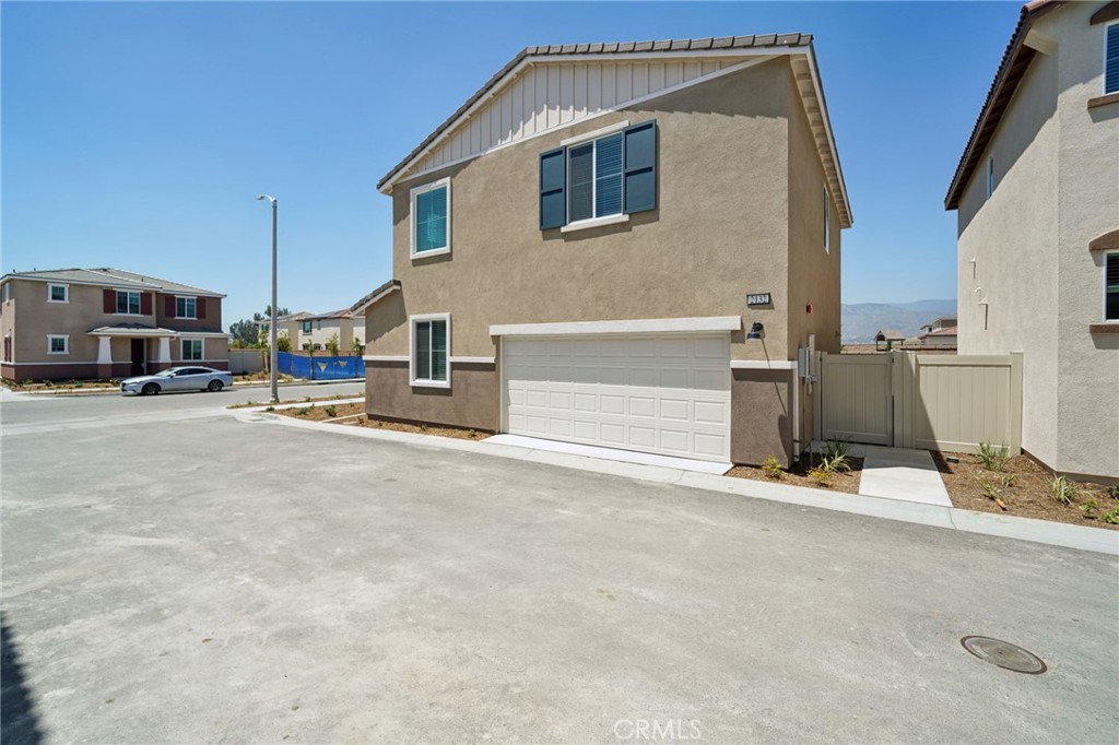 2132 Bergamot Street Property Photo 3