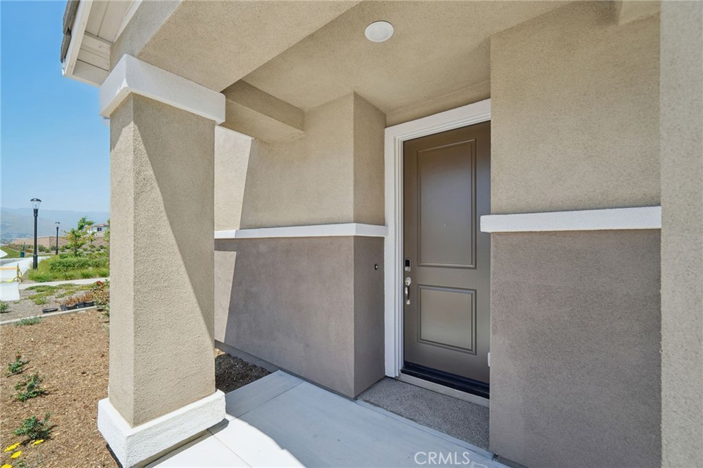 2132 Bergamot Street Property Photo 5