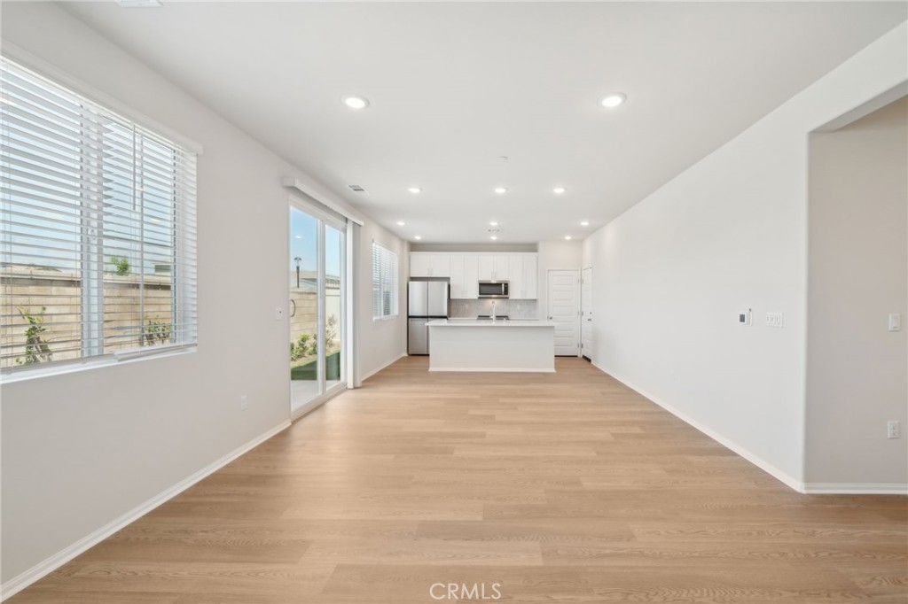 2132 Bergamot Street Property Photo 12