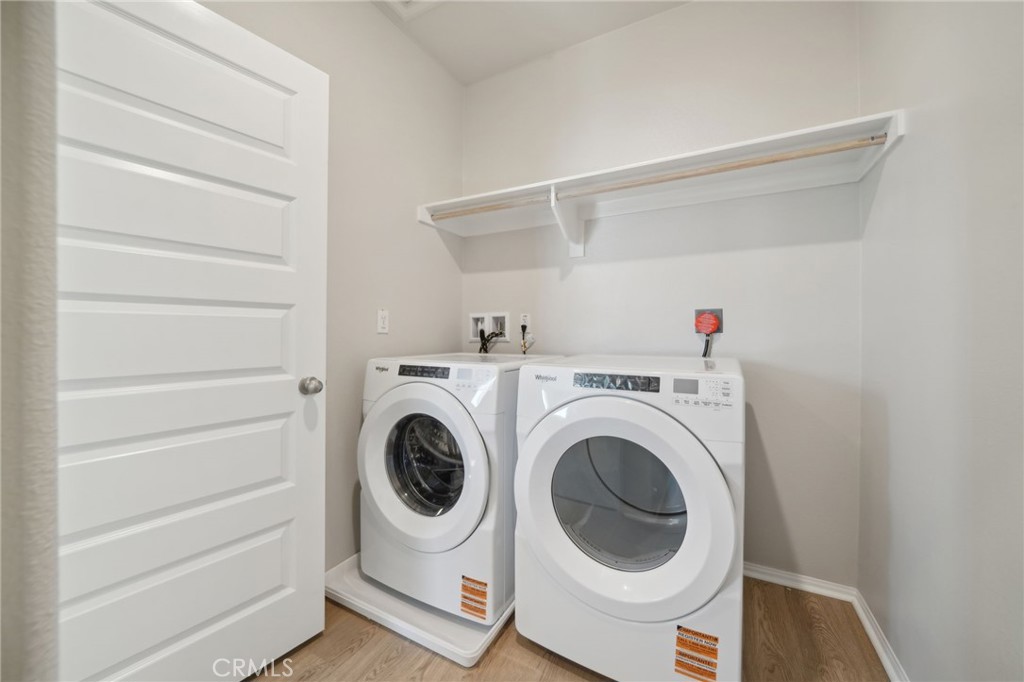 2132 Bergamot Street Property Photo 41