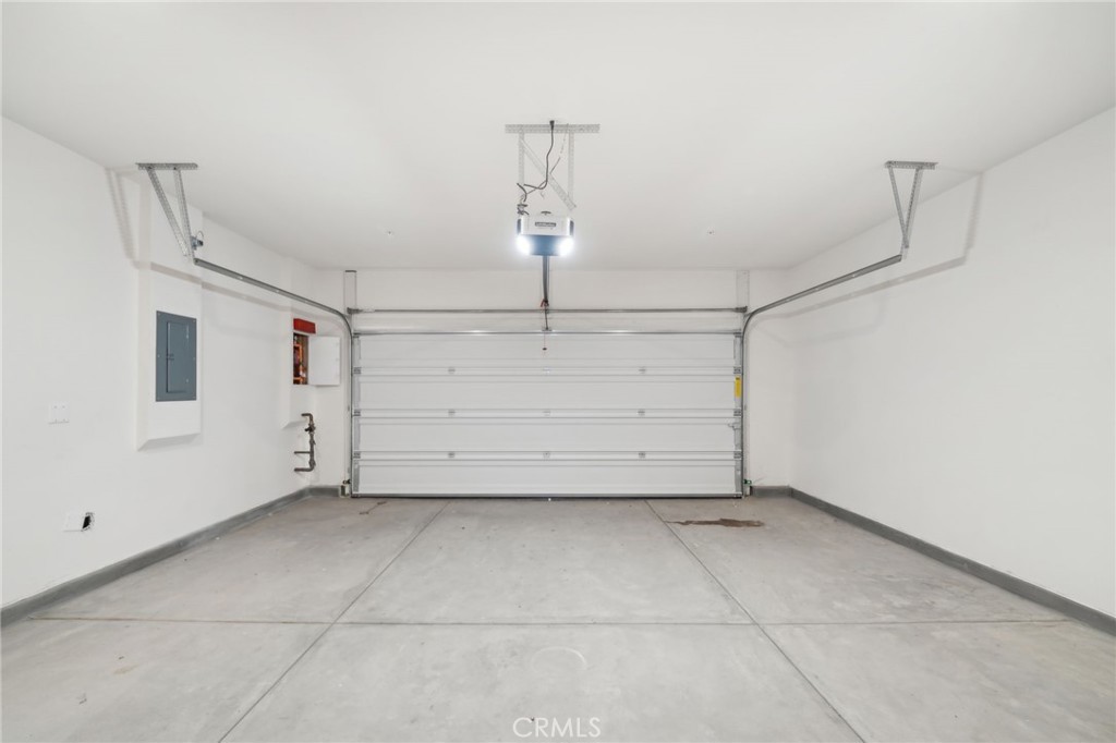 2132 Bergamot Street Property Photo 53