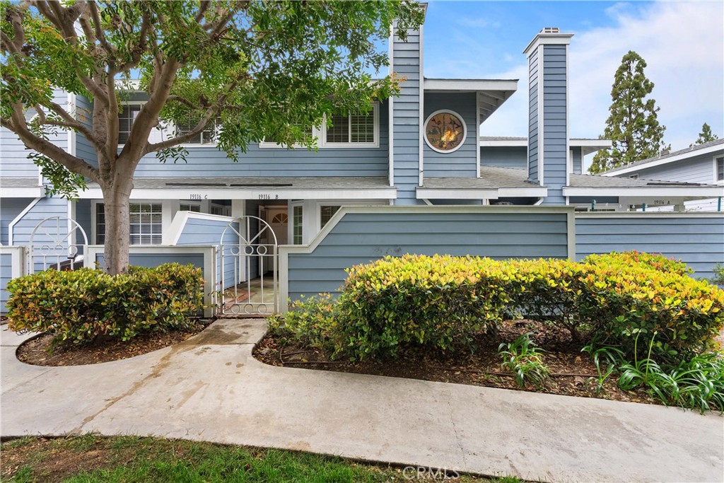 19116 Queensport Lane B Property Photo 1