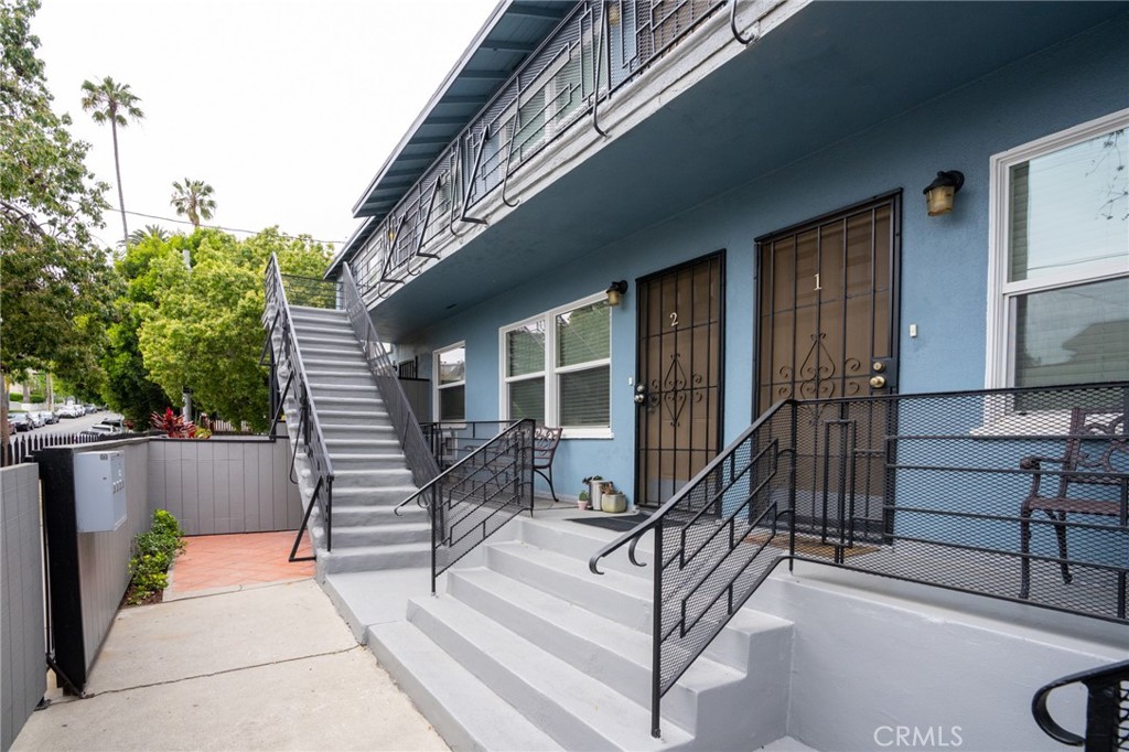 4325 Clinton Street Property Photo 3