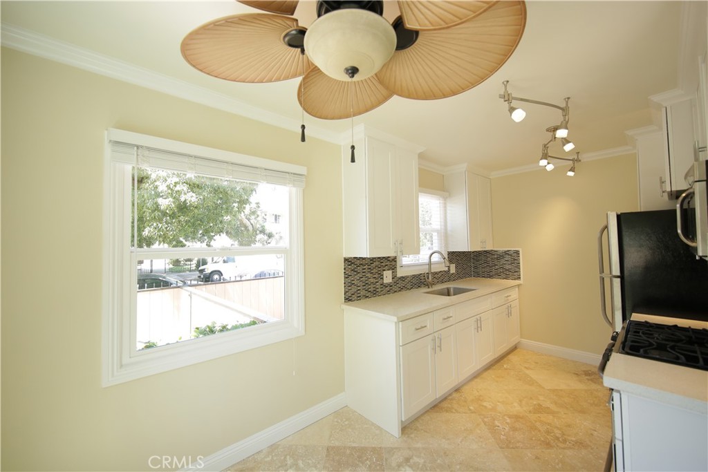 4325 Clinton Street Property Photo 15