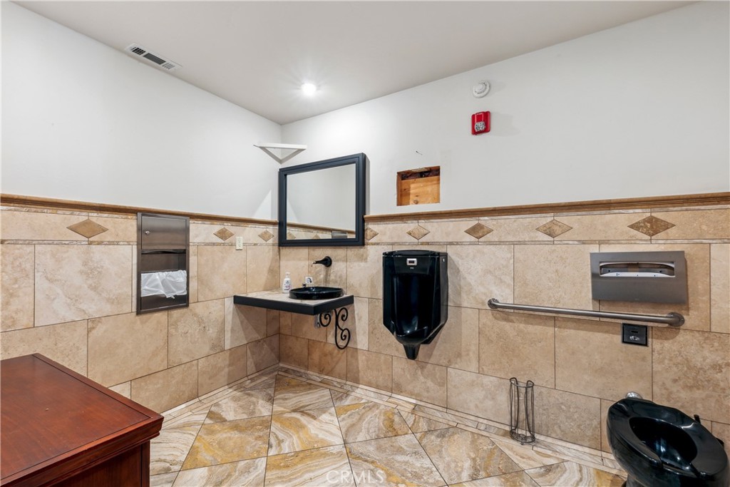 2875 Larsen Drive Property Photo 11