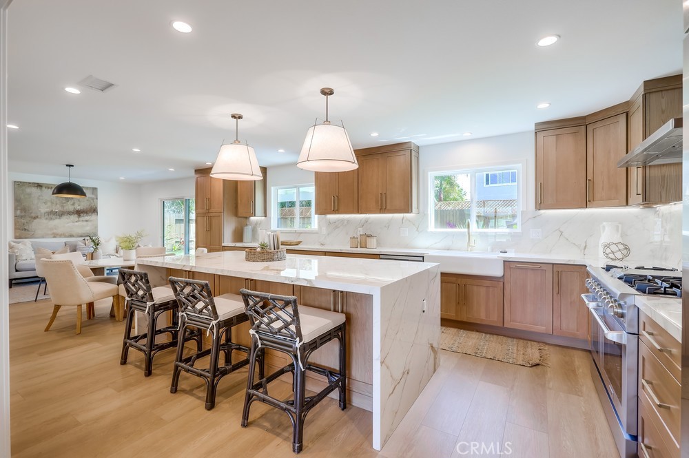 2027 Kornat Drive Property Photo 3