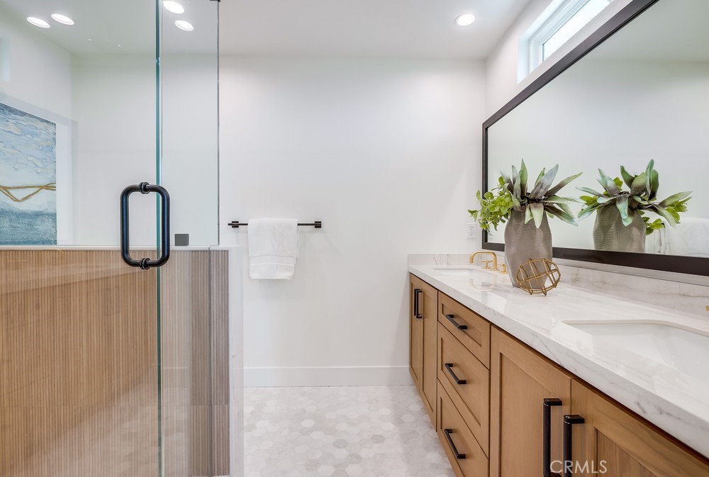 2027 Kornat Drive Property Photo 25