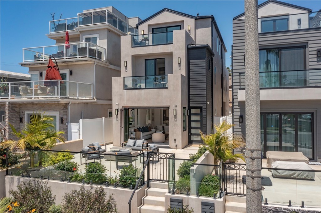 125 8th Street Property Photo