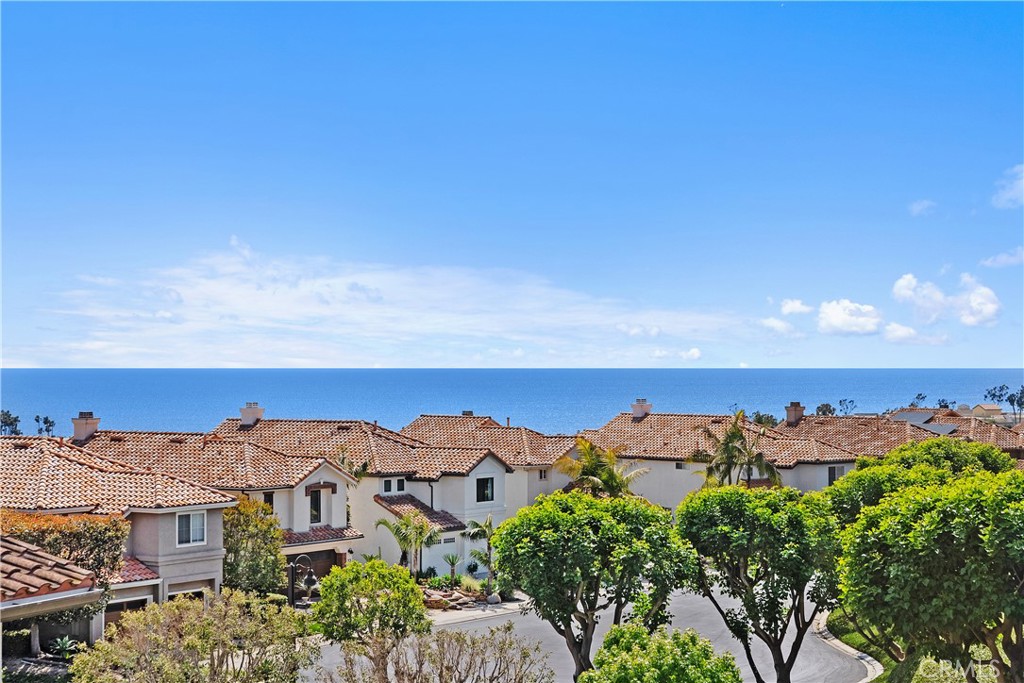 44 Corniche Drive G Property Photo 1