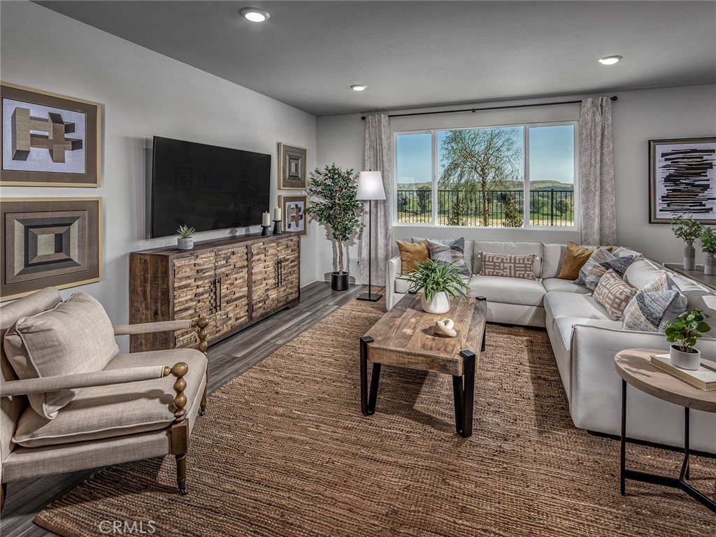 35210 Lopez Lane Property Photo 4