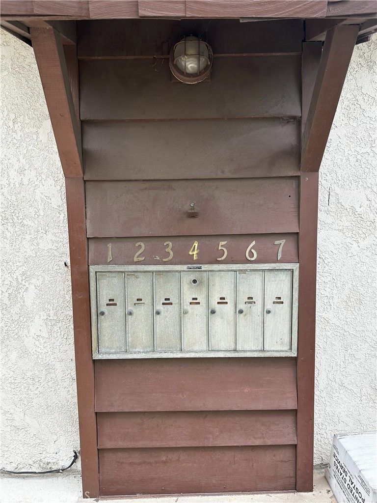 12747 Pacific Avenue 4 Property Photo 27