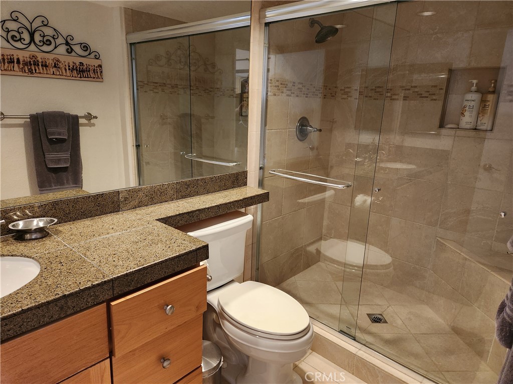 41786 Woodhaven Drive W Property Photo 8
