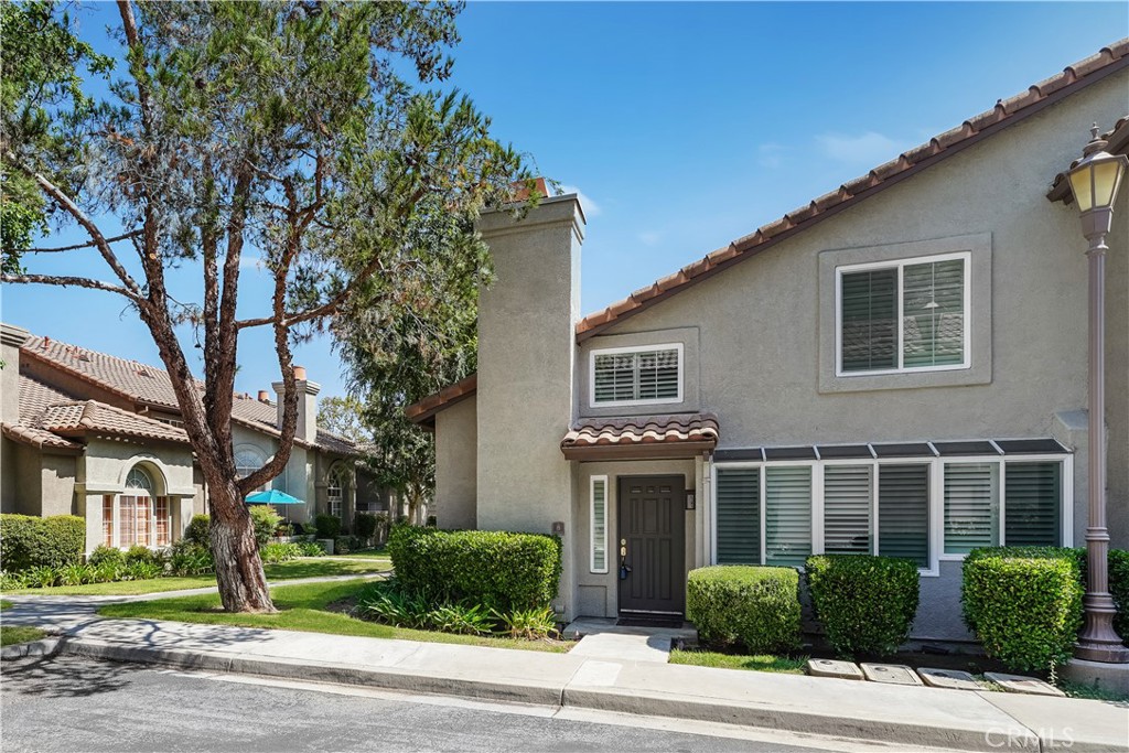 8 Tamarac Place Property Photo 1