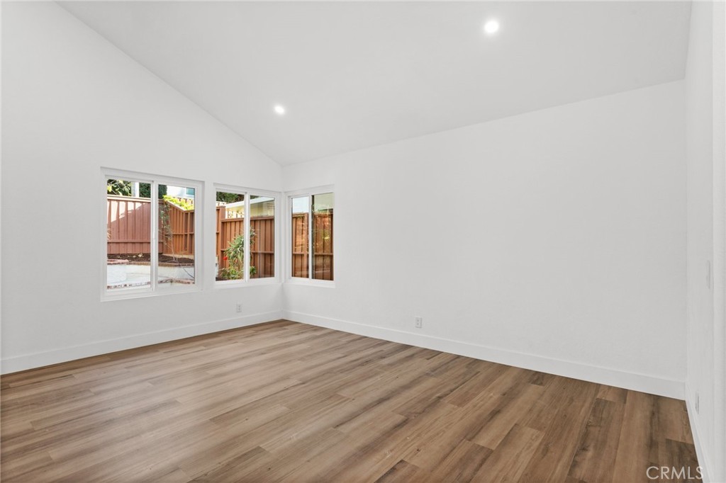 16 Encina Property Photo 12