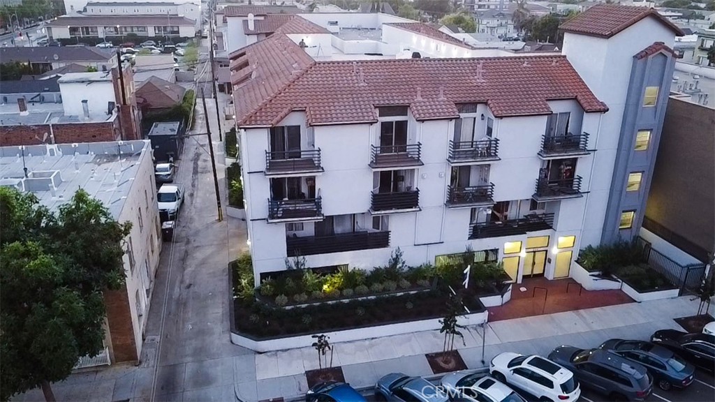 327 Chestnut Avenue 201 Property Photo 1