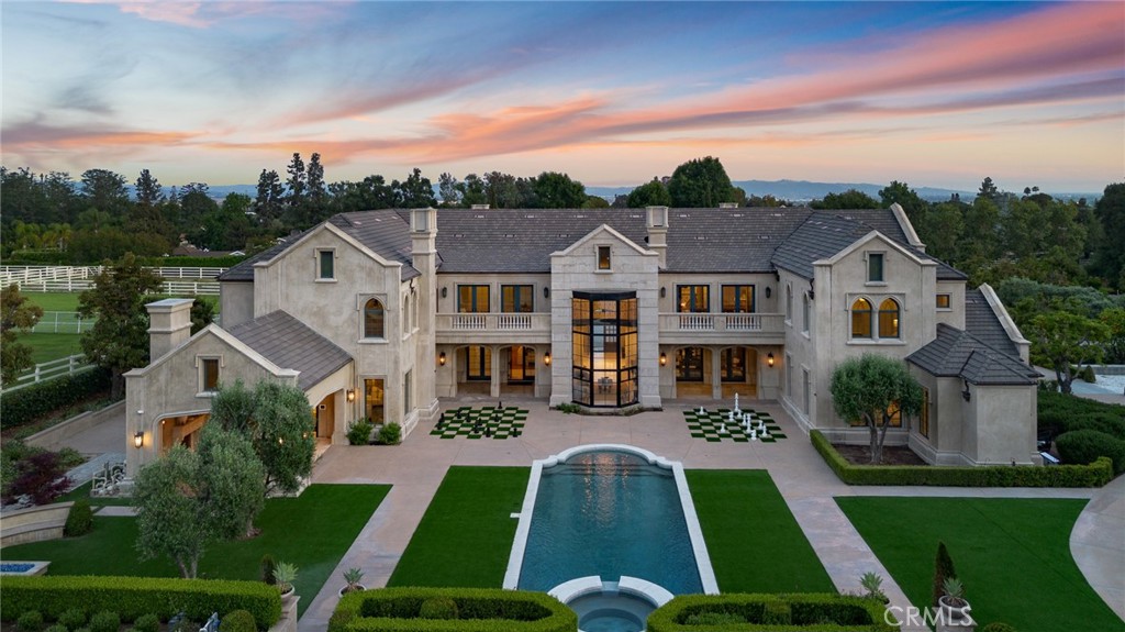 18 Dovetail Lane