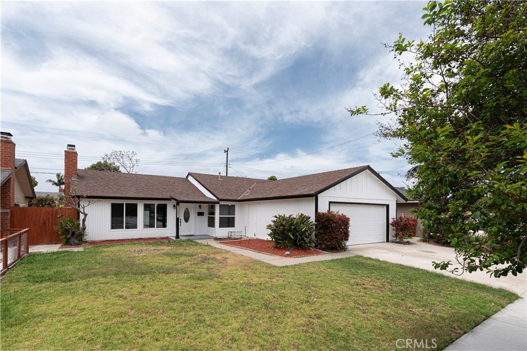 15821 Willett Lane Property Photo 1
