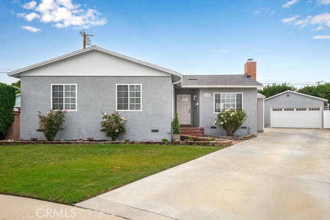 6136 Candor Street Property Photo 1