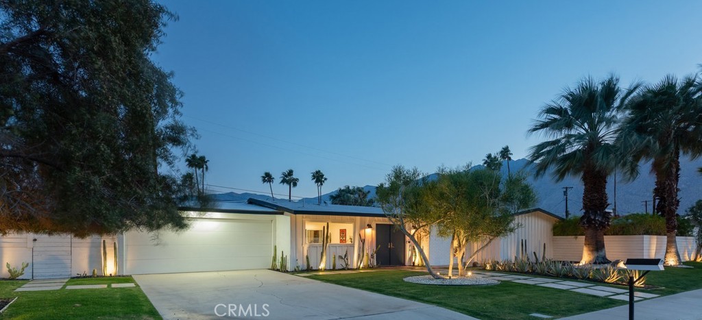 1895 E Mcmanus Drive Property Photo 1