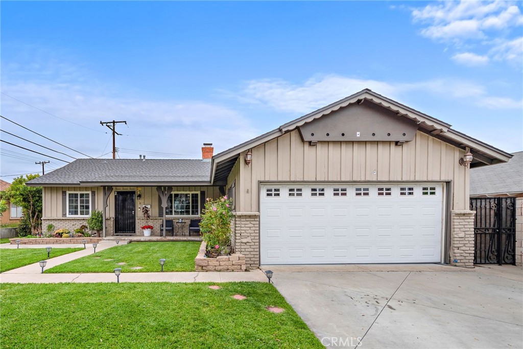 1707 E Romneya Drive Property Photo 1