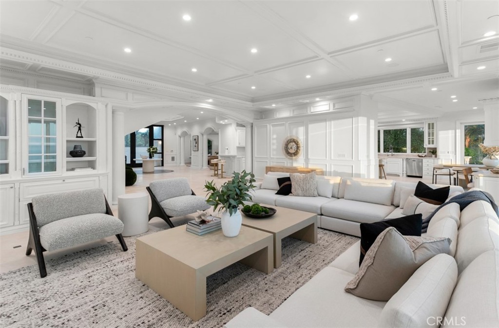 71 Ritz Cove Drive Property Photo 12