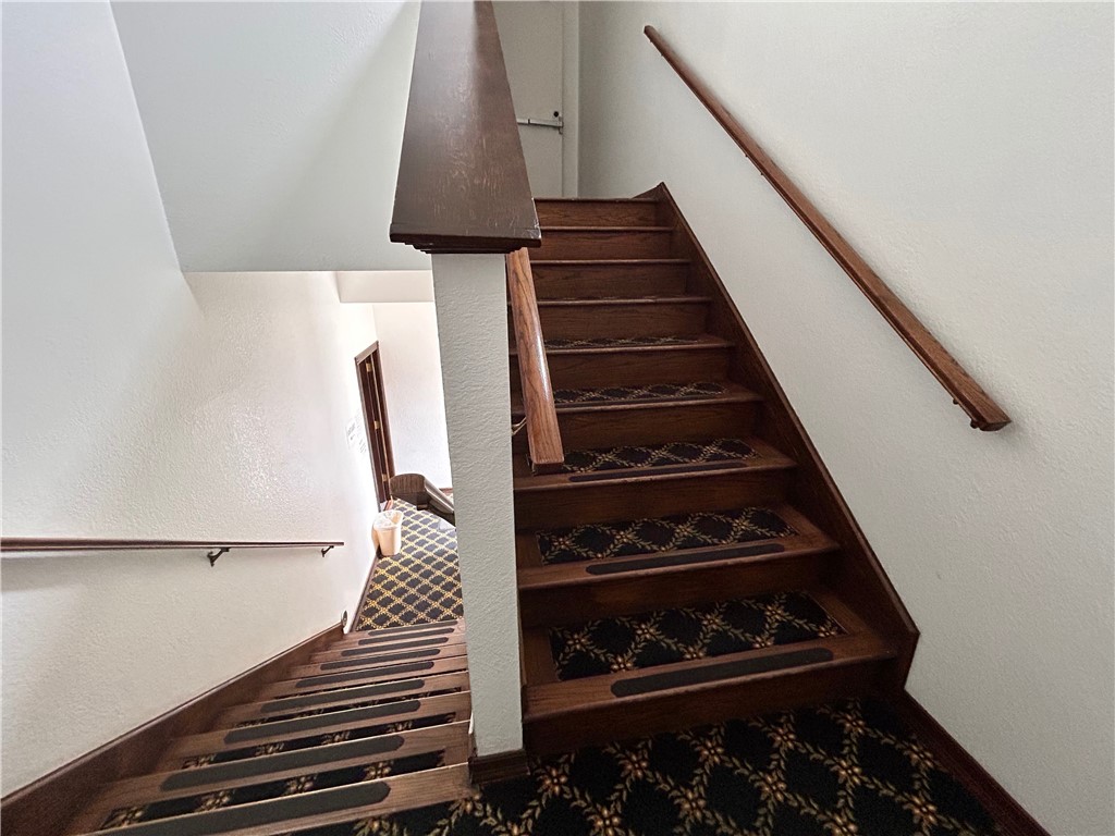 1008 N Ross Street Property Photo 20