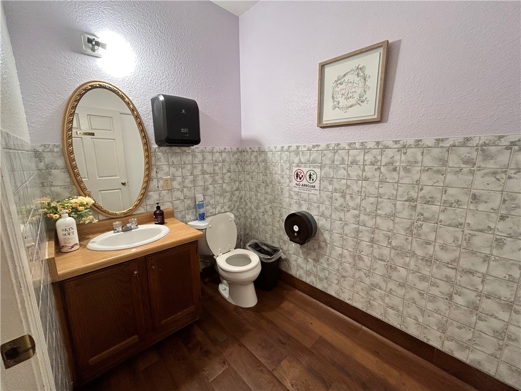 1008 N Ross Street Property Photo 25