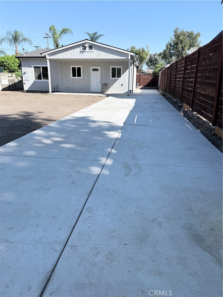 1727 W Santa Ana Boulevard Property Photo 8