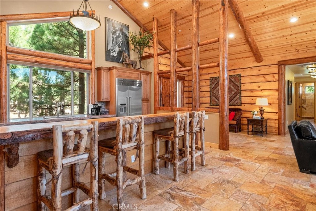 1020 Heritage Trl Property Photo 7