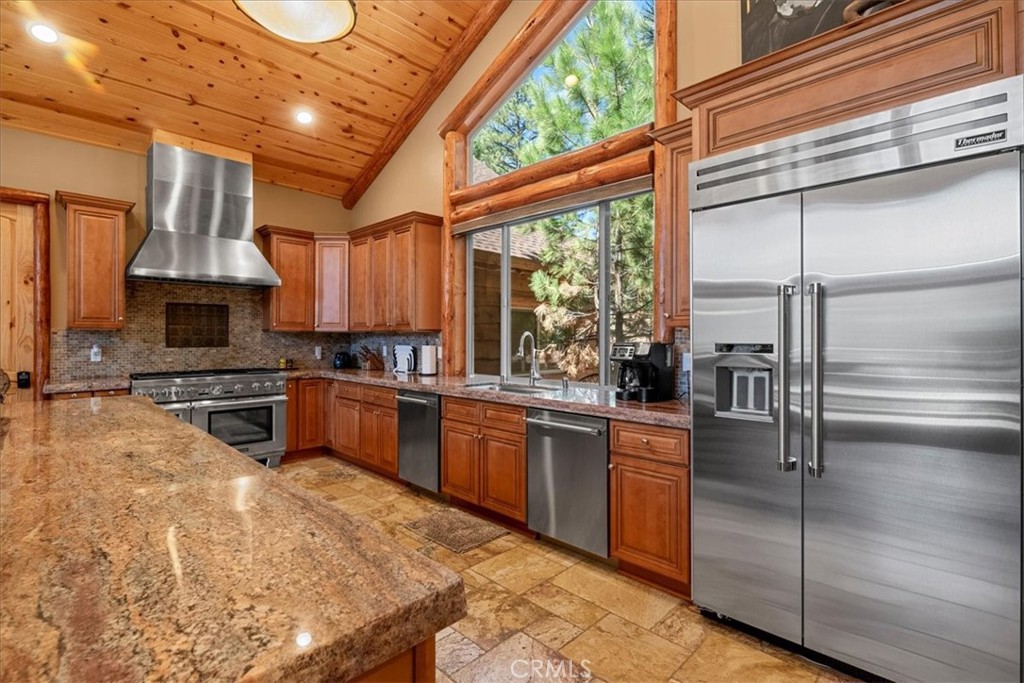 1020 Heritage Trl Property Photo 9