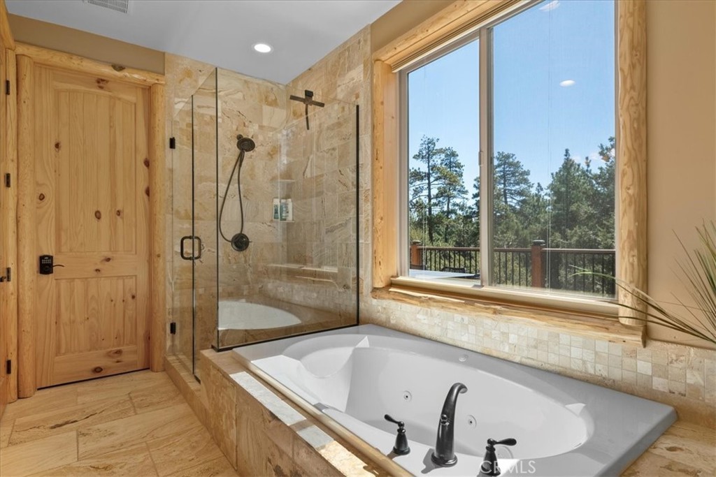 1020 Heritage Trl Property Photo 16