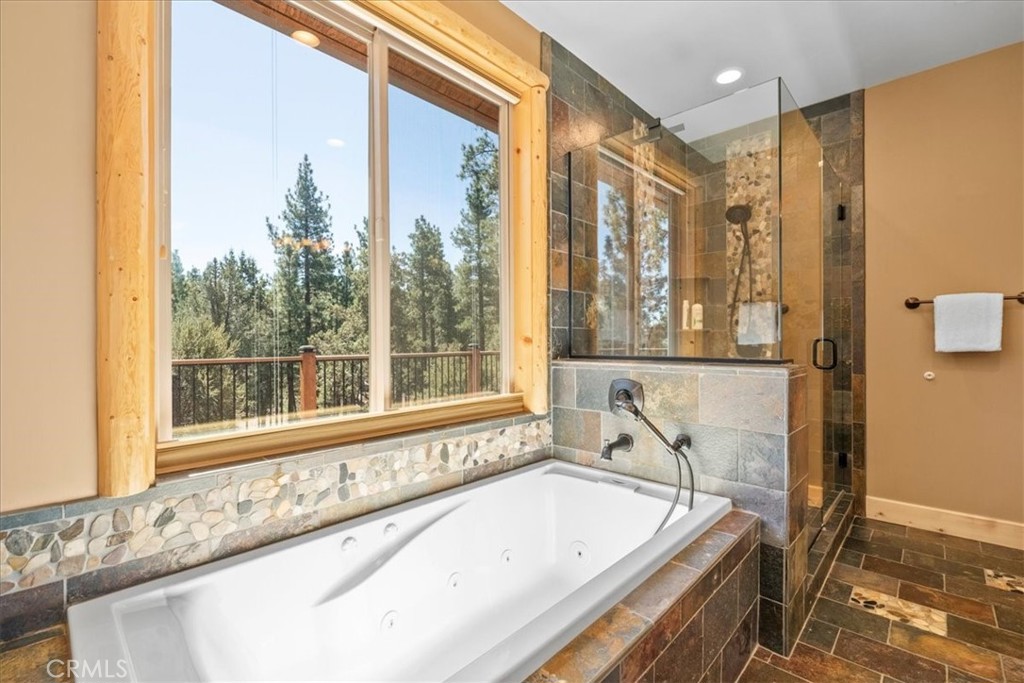 1020 Heritage Trl Property Photo 22