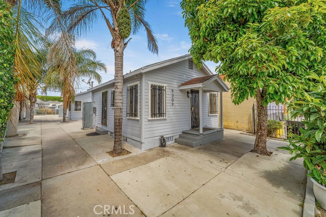 9309 S Broadway Property Photo