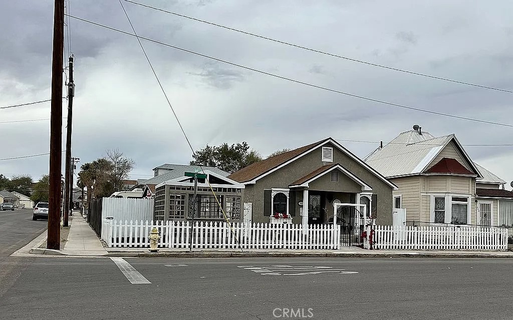 304 C Street Property Photo