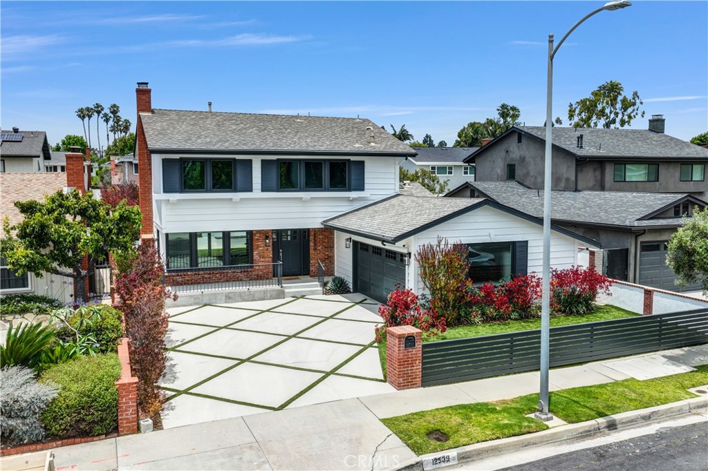 12539 Presnell Street Property Photo 1