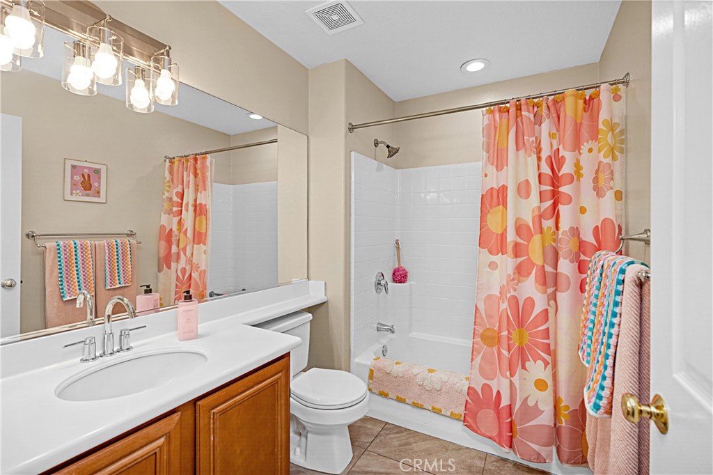 22 Amesbury Court Property Photo 12