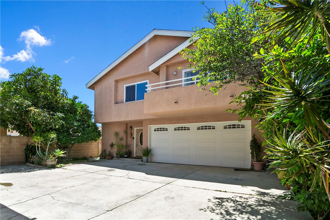 11889 Gale Avenue Property Photo 1