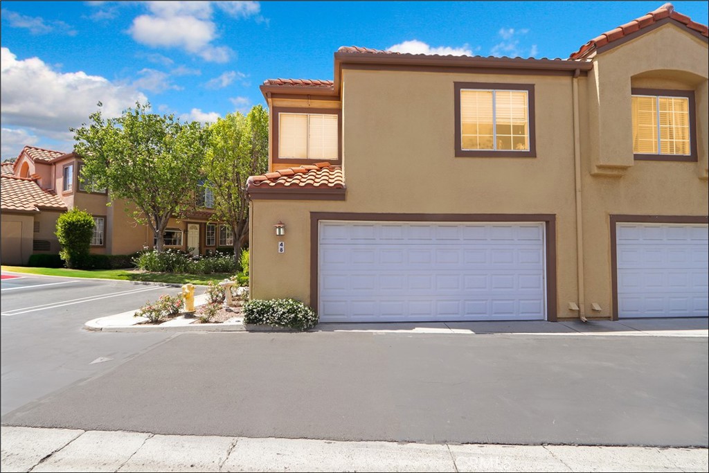 48 Via Athena Property Photo 1
