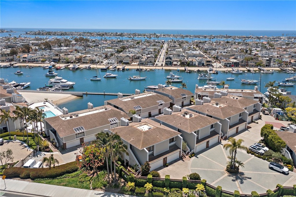 994 Bayside Cove